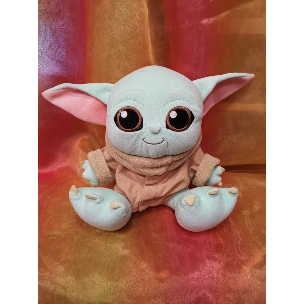 Disney Star Wars Mandalorian Grogu Sitting Baby Yoda Big Feet 10" Plush Toy